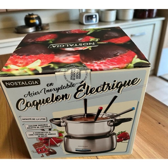Nostalgia Stainless Steel Electric Fondue Pot 48 oz Heat Control 6 Forks Sealed - Picture 3 of 5